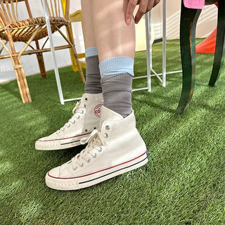 Color-blocked knee-high socks