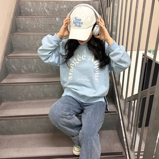 Slit sweatshirt