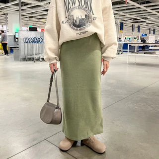 Simple knit skirt