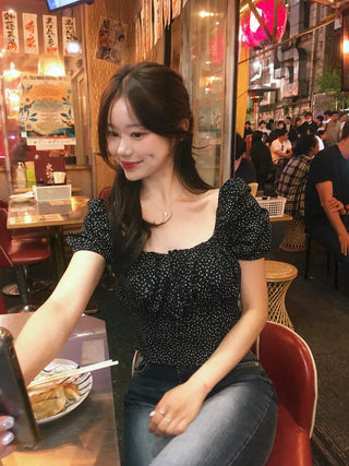 Square neck polka dot short-sleeved blouse