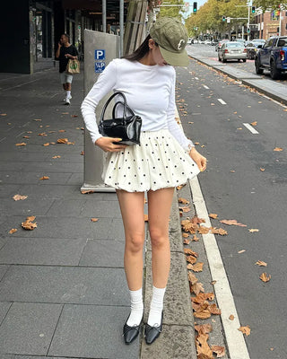 Square-toe ribbon flat shoes