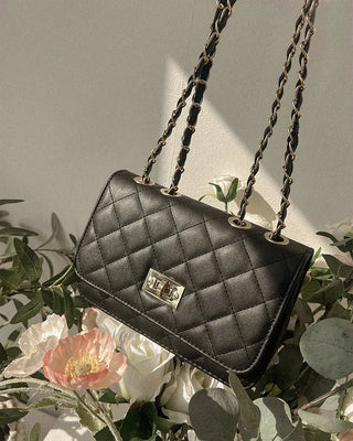 Classic buckle quilted mini chain shoulder bag