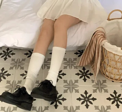 Basic long knee socks