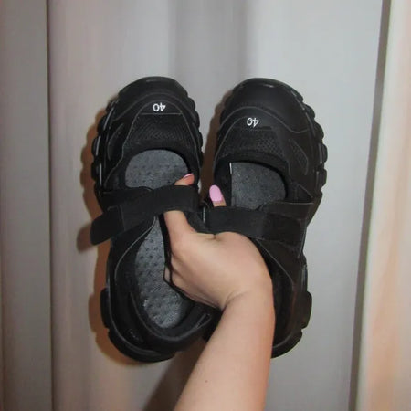Ugly platform sneakers