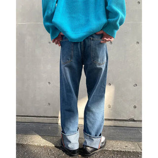 Rolled-up denim pants