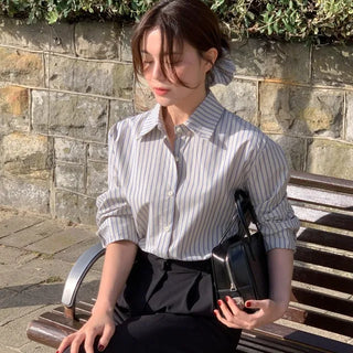 Autumn Flip Loose Fit Striped Border Shirt