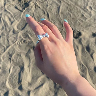 Matte Ribbon Ring