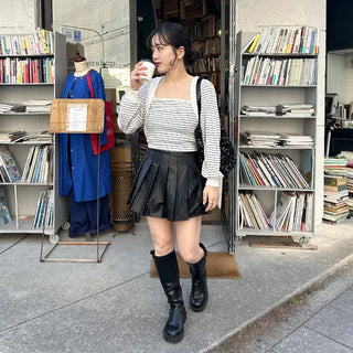 Leather pleated skirt