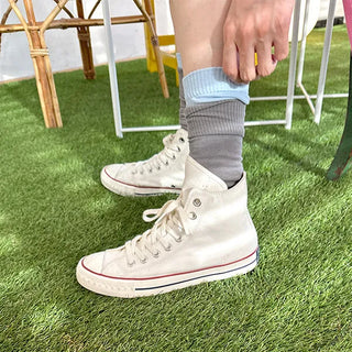 Color-blocked knee-high socks