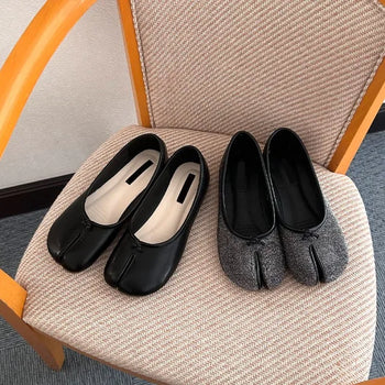 Tabi shoes