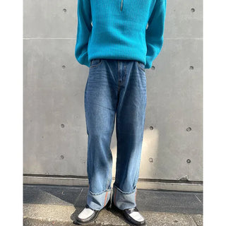 Rolled-up denim pants
