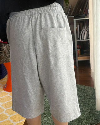 One-tuck Bermuda sweatpants