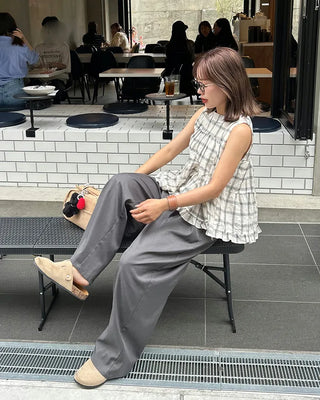 Back ribbon check sleeveless top