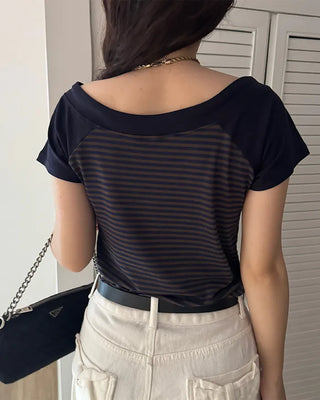 Raglan Border Off-Shoulder T-Shirt