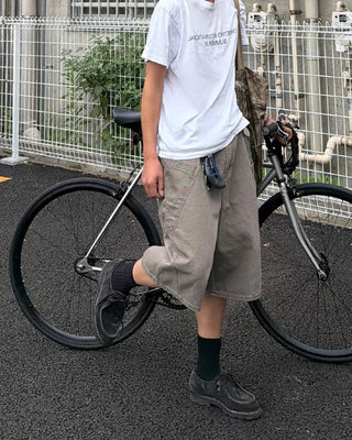 Wide side pocket shorts