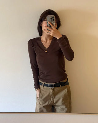 V-neck slim-fit knit