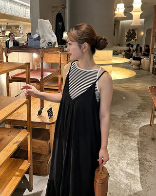 Boat neck striped sleeveless