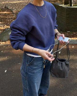 Fleece-lined colored sweatshirt