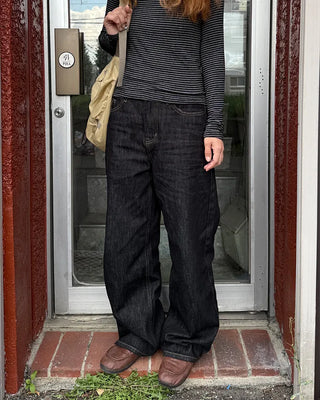 Non-faded wide denim pants