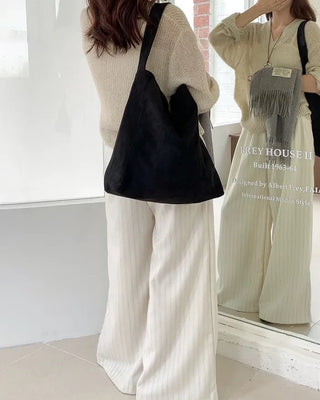[A must-have for those who carry a lot of belongings] Suede Big Tote Bag/Shoulder Bag
