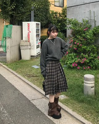 Checked pleated midi skirt