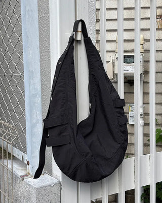 Big buckle shoulder bag