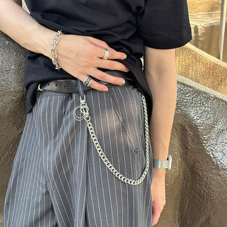Bold chain loop