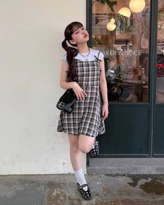 Belt bucket bag