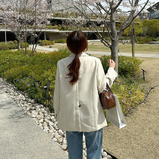 Back-button tailored jacket