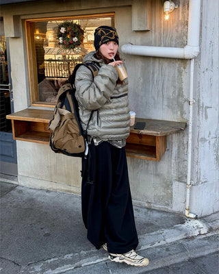 Back embroidered sweatpants
