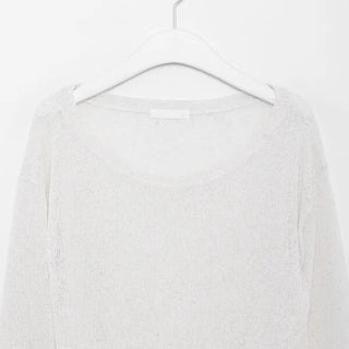 See-through slit round knit