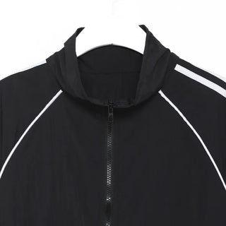 Two-line zip-up mountain parka