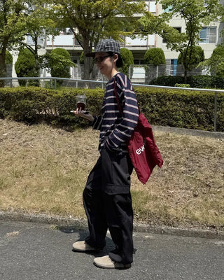 Checkered cap with drawstring