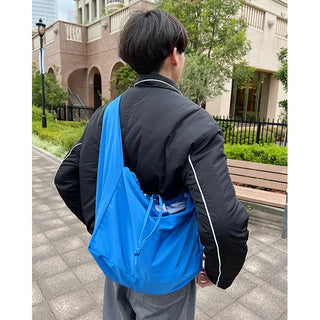 String shoulder bag