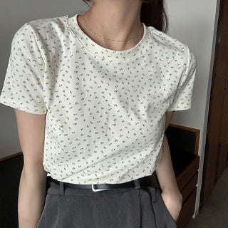 Flower pattern T-shirt