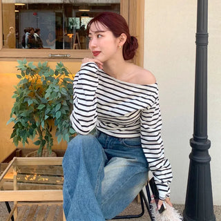 Striped off-shoulder T-shirt