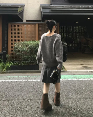 V-neck oversized knit