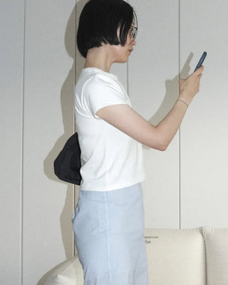 Cropped cotton short-sleeved T-shirt