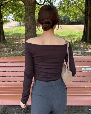 Off-shoulder slim-fit long t-shirt