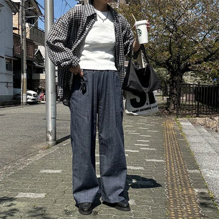 One-tuck easy denim pants