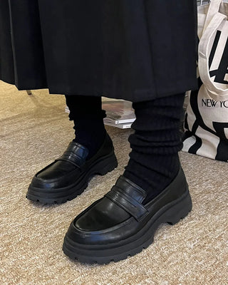 Loose long ribbed socks