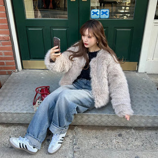 Round neck fur jacket