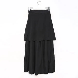 V-neck shirred long skirt