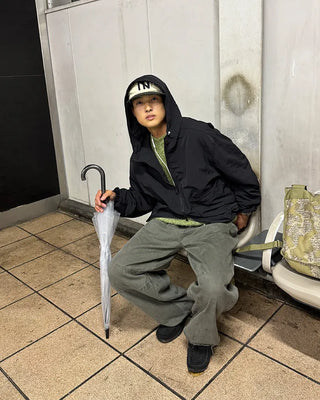 Nylon pocket windbreaker