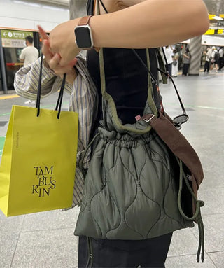 Quilted string bag