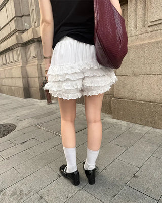 Lace frill shorts