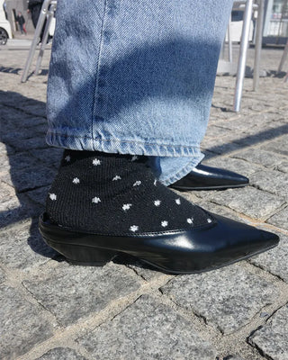 Pointed-toe loafers