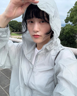 Hooded cropped windbreaker