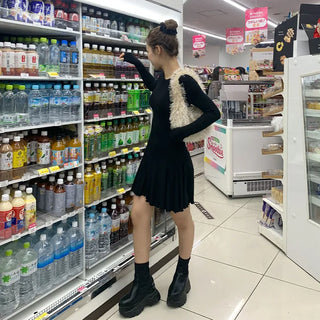 Long-sleeved frill dress