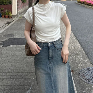 Off-neck compact T-shirt